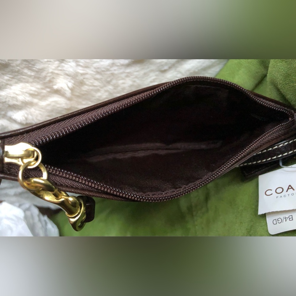 NWT Vintage Coach Gold and Brown Leather Patchwork Large Wristlet - Picture 3 of 5
